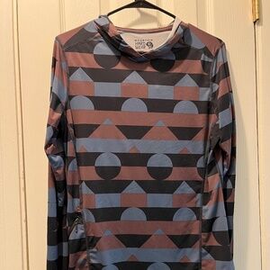 Mountain Hardware Crater Lake Hooded Sunshirt